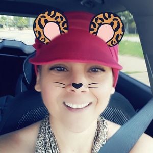 Meet your Posher, Neida